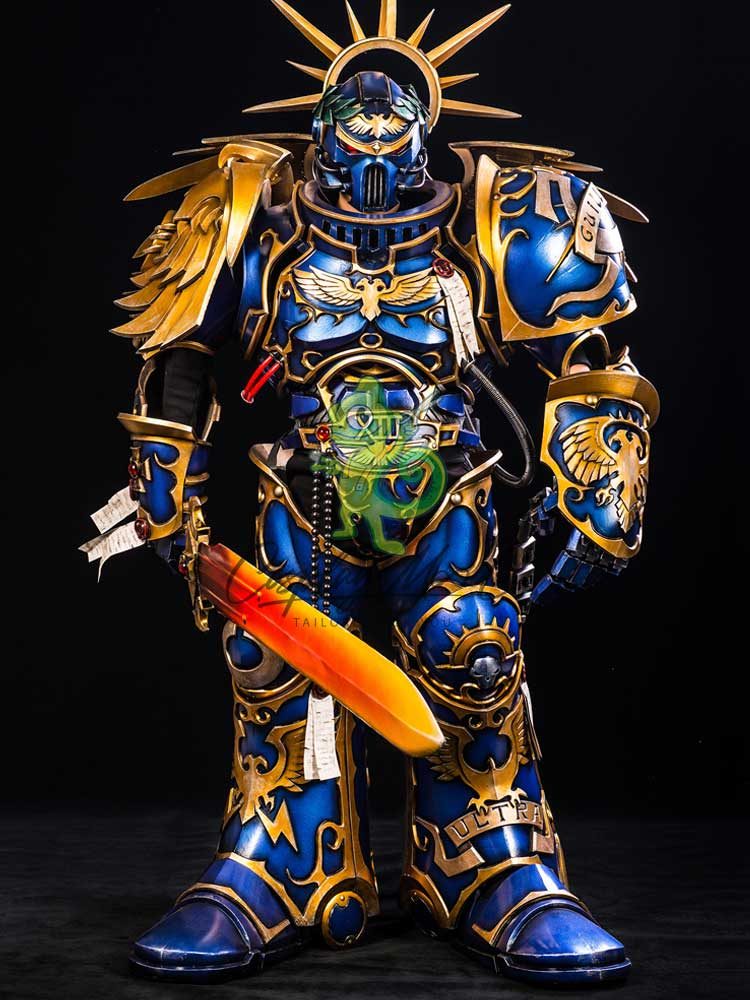 Armatura-cosplay-personalizzata-con-logo