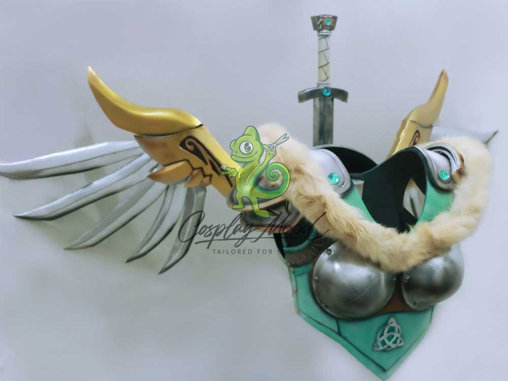 Porzione-di-armatura-cosplay-personalizzata-con-logo